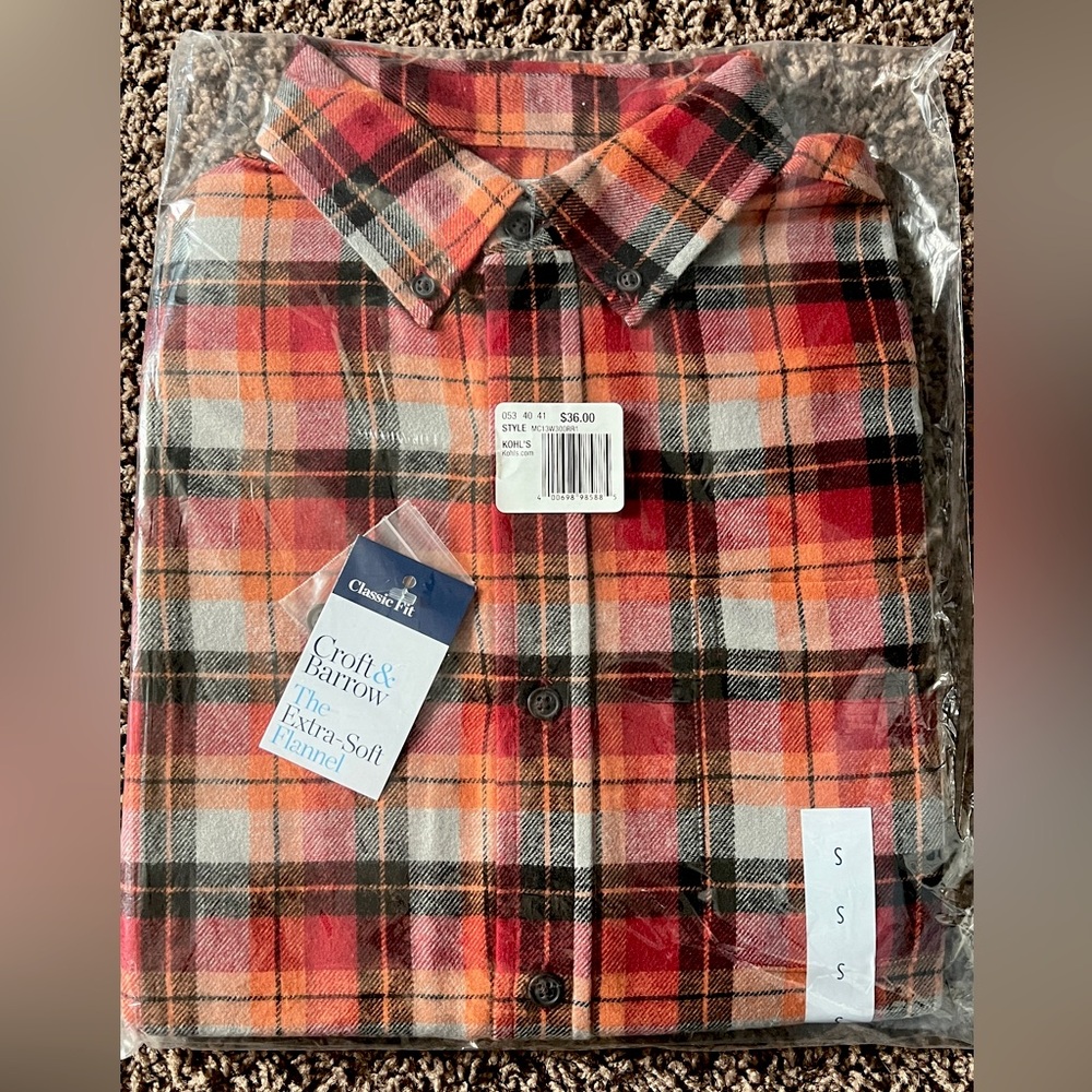 Men’s *Brand New in Package* Croft & Barrow Extra Soft Flannel Shirt Size SM